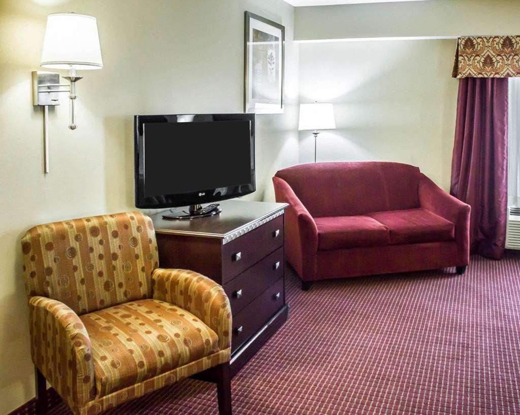 Wingate By Wyndham Clearfield Hotel Room photo