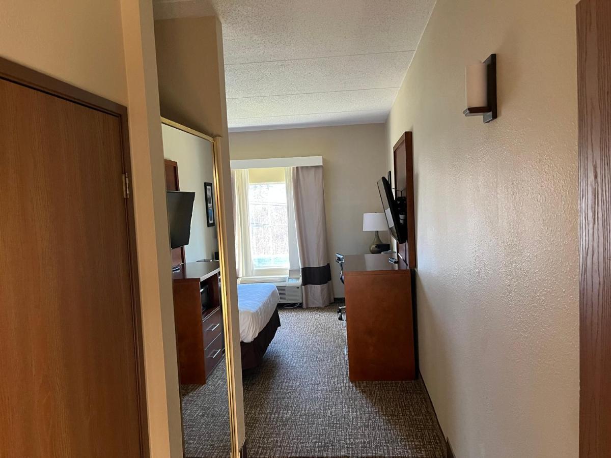 Wingate By Wyndham Clearfield Hotel Exterior photo
